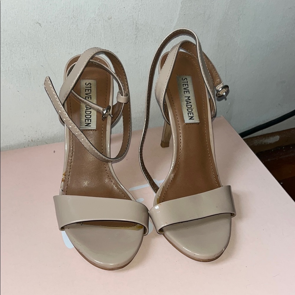 Steve Madden Women's Beige Heeled Sandals